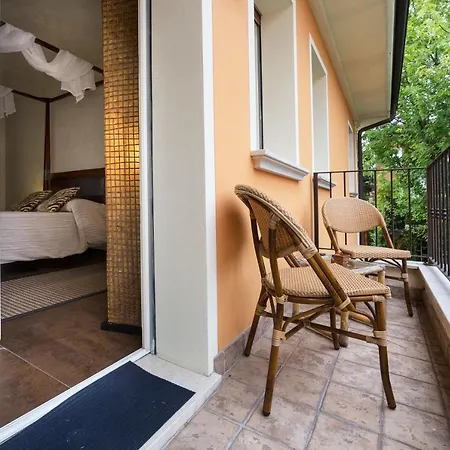 La Desenzano 4* 데센자노델가르다