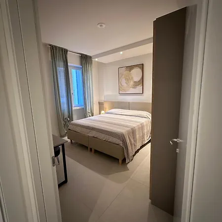 La Desenzano 4* 데센자노델가르다